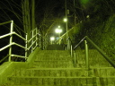 夜の上野原駅の上
